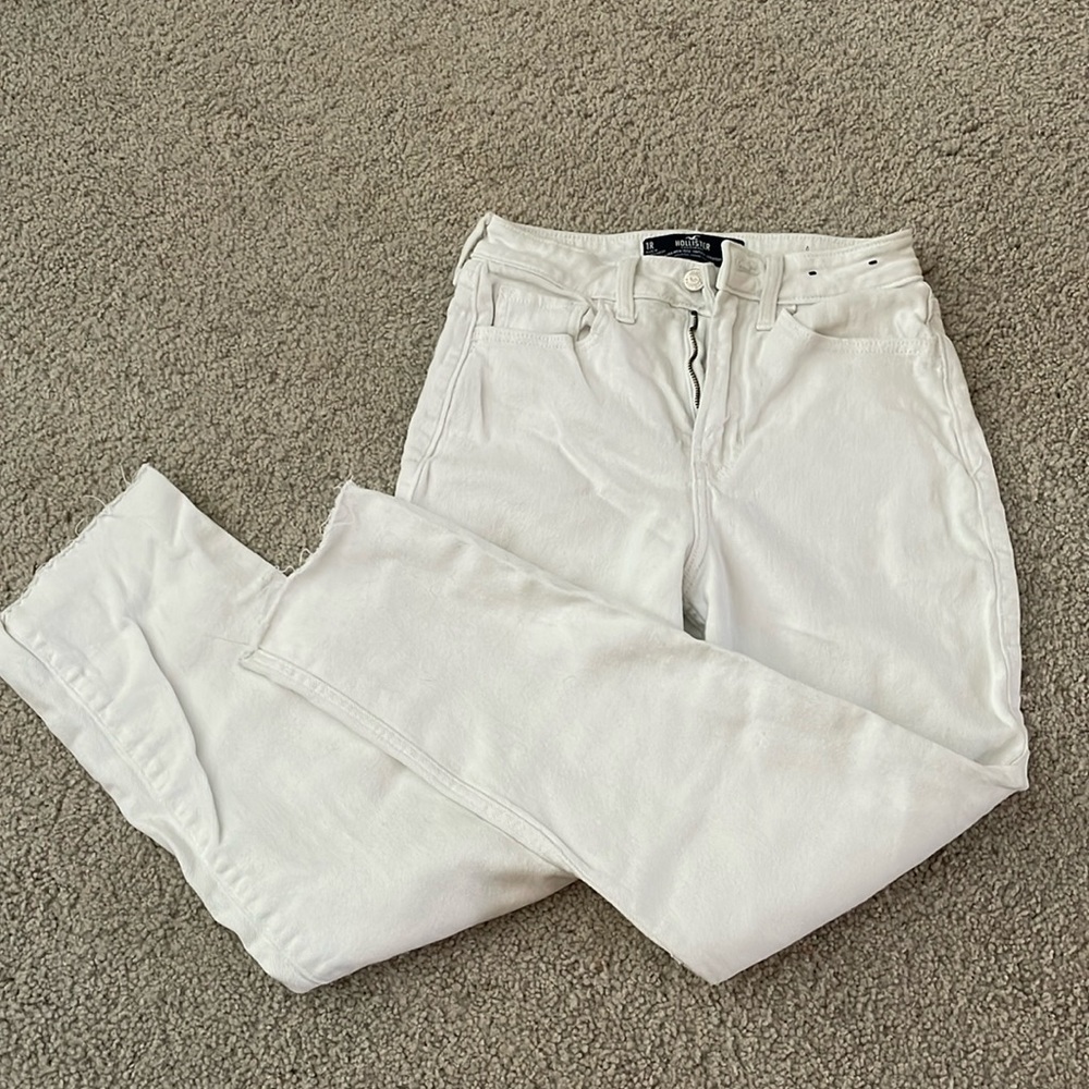 Hollister ultra high rise vintage straight jeans!!